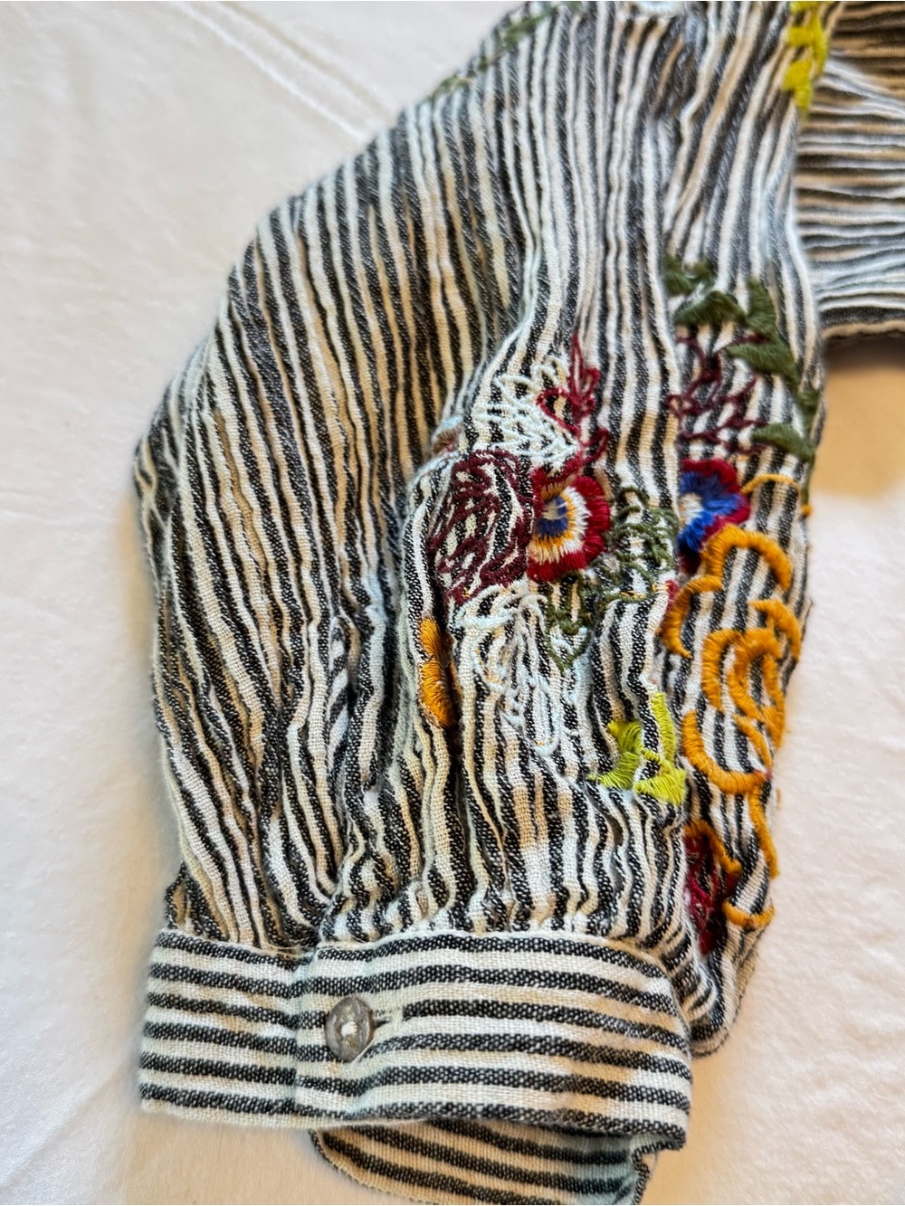 Feather Bone by Anthropologie Lindsey Striped Embroidered Floral Dress
Sz Small - Picture 12 of 13
